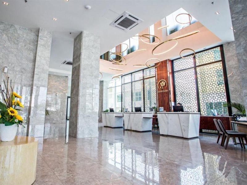 Grand Flora Hotel Malacca Exterior photo