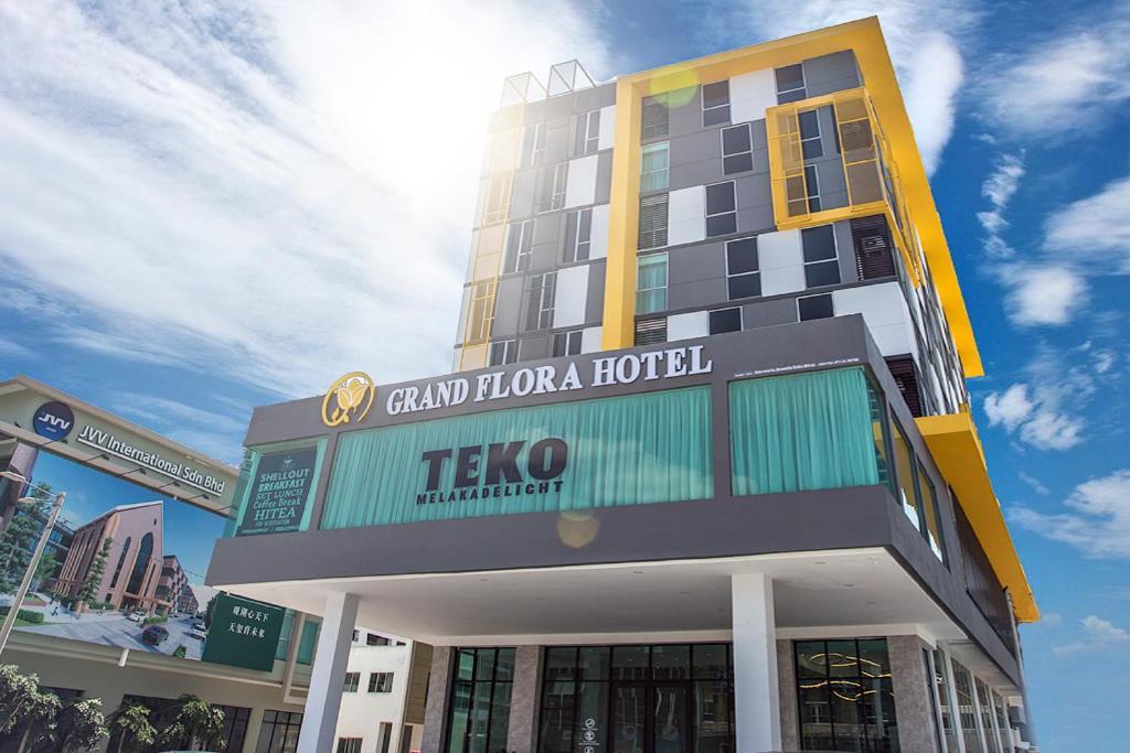 Grand Flora Hotel Malacca Exterior photo